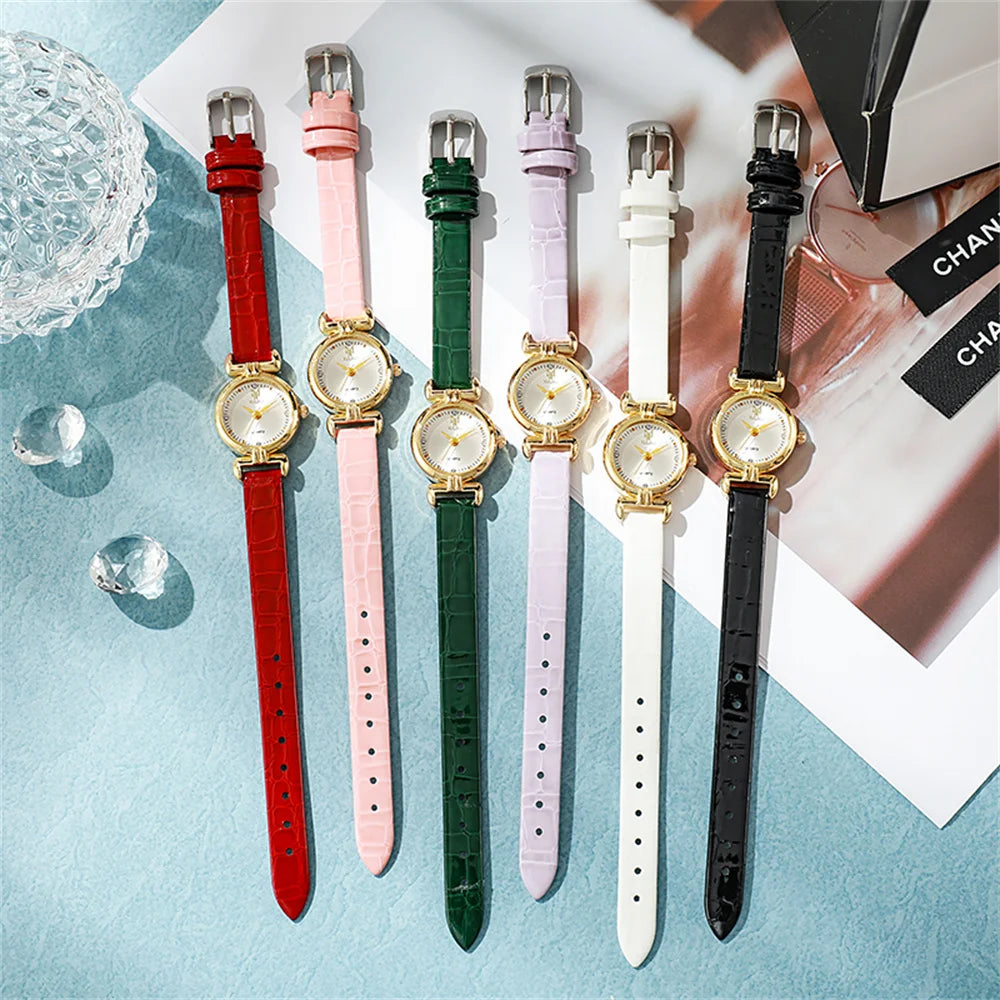 Montre dorée bracelet noir style rétro