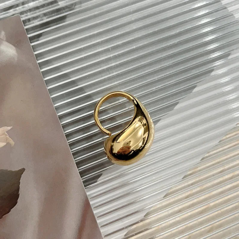 Bague ajustable dorée effet martelé chic