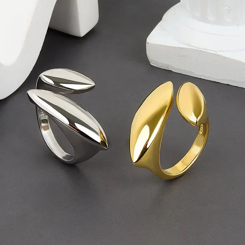 Bague ajustable dorée effet martelé chic